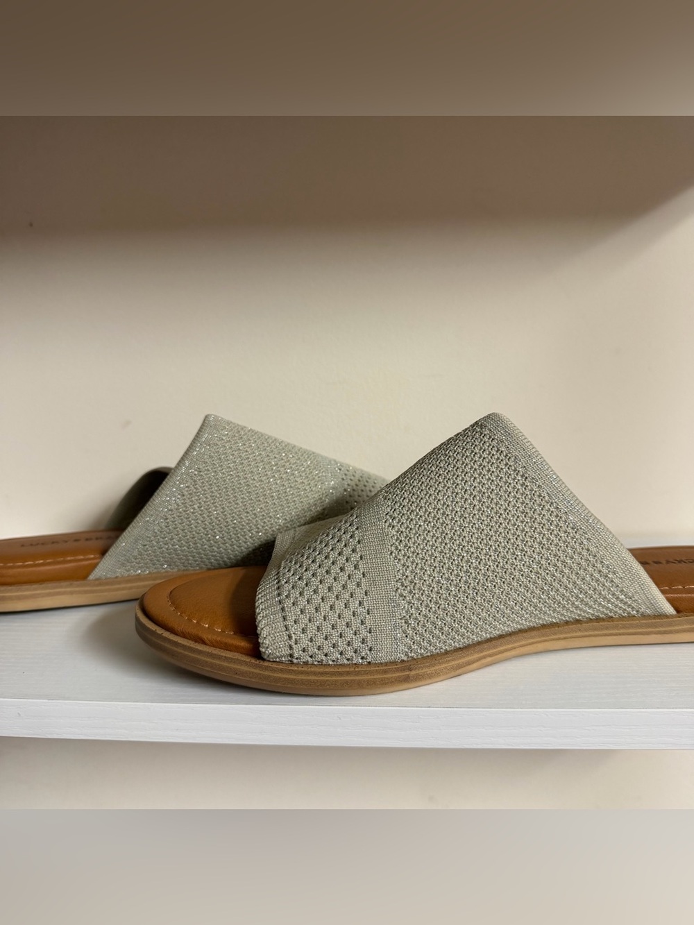 Lucky Brand Nekoda Flat Sandals in Tan Size 10 - Picture 5 of 9